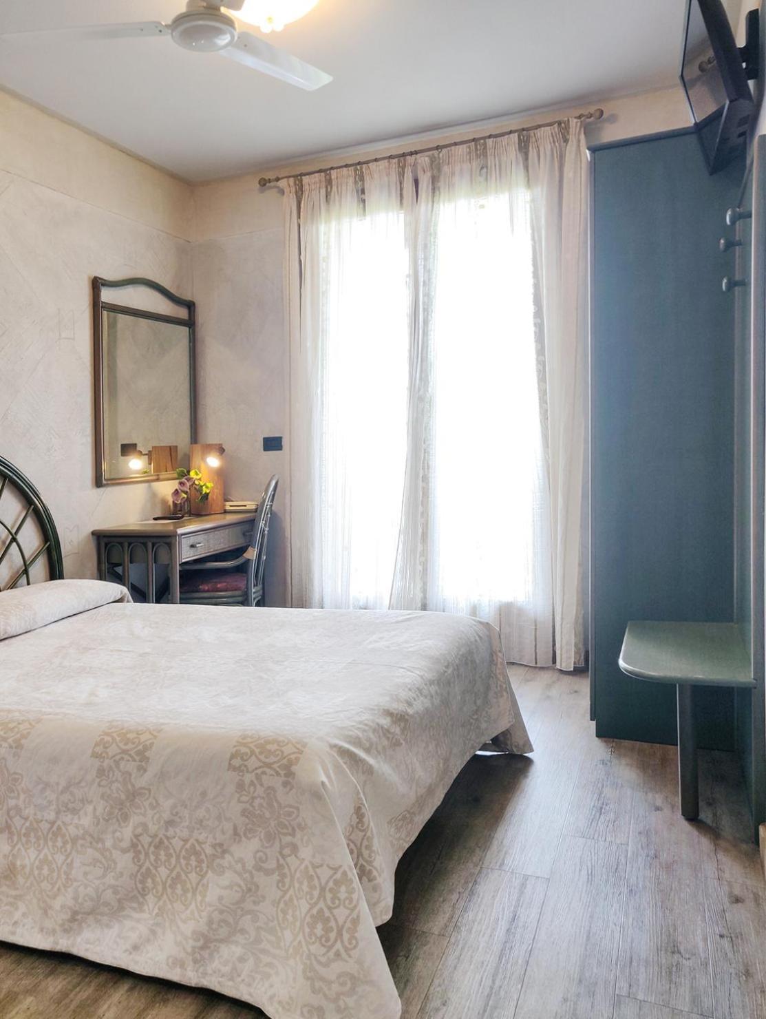 Hotel Castello S. Antonio Lazise Exterior foto