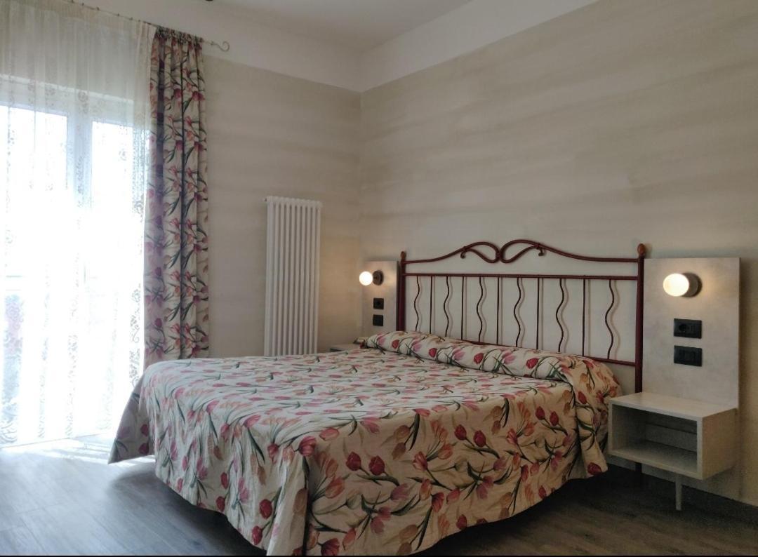 Hotel Castello S. Antonio Lazise Exterior foto